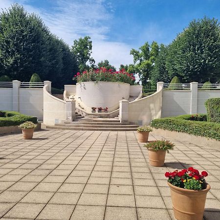 Chambre Avec Sdb Et Toilettes Privatives Rosny-sous-Bois Kültér fotó